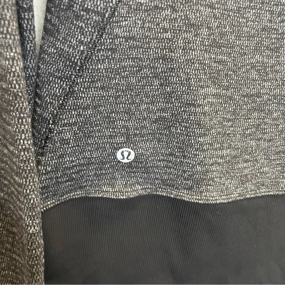 Lululemon Runderful 1/2 Zip Check Pique Black Heather Top - Picture 8 of 8